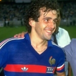  Michel Platini tercatat sebagai top skor di Piala Eropa 1984 dengan torehan 9 gol. 