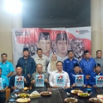 Para pengurus 9 parpol anggota KIM saat rapat bersama. Foto: Ist.