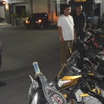 Enam unit sepeda motor yang berhasil diamankan personel gabungan Polres Pamekasan saat dibawa ke Mapolres Pamekasan. (foto: ist) 