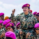 Puan Maharani Perempuan Pertama Warga Kehormatan Korps Marinir TNI AL. Foto: Ist
