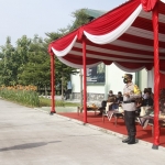 Kapolres Ngawi saat memimpin apel gelar pasukan Operasi Lilin Semeru 2020.