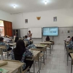 Kegiatan Belajar Mengajar di SRMP 29 Pamekasan