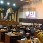 Suasana rapat di DPRD Kabupaten Pasuruan.