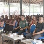 Kegiatan wasbang di Pendopo Griya Paramitra Korem Cikaran, Kecamatan Magersari, Kabupaten Mojoketo, Jawa Timur, Jumat (21/02).