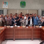 Lintas asosiasi jasa konstruksi di Kabupaten Pasuruan usai audiensi dengan Pj. Bupati Andriyanto.