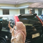 Eks Bupati Rini penuhi panggilan Kejari Blitar