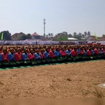 Ribuan santri mengikuti upacara peringatan Hari Santri Nasional (HSN) 2019 di Stadion Gondanglegi, Kecamatan Gondanglegi, Selasa (22/10).