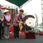 Asisten ekonomi dan pembangunan pemkab kediri Joko Susilo saat membuka pameran. Foto: dinas kominfo 

