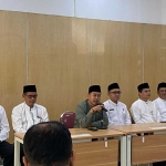 Direktur Utama Perumda Tugu Tirta, Priyo Sudibyo, saat Sosialisasi Siaga Lebaran Tugu Tirta di hadapan para wartawan, Jumat (21/3/2025).