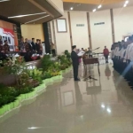 Ketua Panwaslu Situbondo saat mengambil sumpah PPL