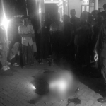 Petugas dari Polsek Winongan, Kabupaten Pasuruan, ketika mengevakuasi pelaku curanmor atau pencurian kendaraan bermotor di wilayah hukumnya.