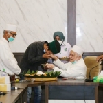 DPW PKB Jatim bersama Fraksi PKB DPRD Jatim menggelar tasyakuran bersama kiai NU menyambut terbitnya Perpres Dana Abadi Pesantren. foto: DIDI ROSADI/ BANGSAONLINE