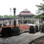Proyek revitalisasi Alun-alun Gresik. Foto: SYUHUD A/BANGSAONLINE