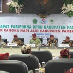 Rapat paripurna yang digelar DPRD Pamekasan.