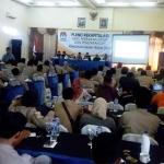 Rapat Pleno Rekapitulasi Hasil Perbaikan DPSHP dan Penetapan  DPT Pemilihan Umum Tahun 2019 oleh KPU Lamongan.