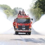 Penyemprotan disinfektan oleh Pemerintah Kota Pasuruan terus gencar dilakukan dalam upaya pencegahan penyebaran Corona Virus (Covid-19).