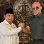 Menhan Prabowo Beri Deddy Corbuzier Pangkat Letnan Kolonel Tituler TNI AD. Foto: Ist