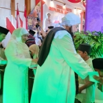 Pemprov Jatim gelar Dzikir dan Sholawat bersama Habib Syech sambut HUT ke-78 RI. 