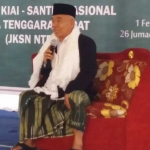 Dr KH Asep Saifuddin Chalim, MA saat menyampaikan taushiyah politik di Pondok Pesantren Maroqit Ta