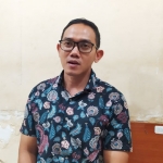 Kepala Bagian Humas Pemerintah Kota Surabaya, Febriadhitya Prajatara.
