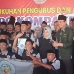 
Mas Dion bersama jajaran pengurus Kompakdesi Kabupaten Pasuruan.