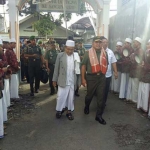 Pangdam ketika datang di Ponpes Al Hikmah Melathen desa Bolorejo, Kauman, Tulungagung.