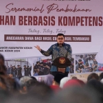 Bupati Kediri, Hanindhito Himawan Pramana, saat memberi sambutan. Foto: Ist