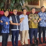 Pimpinan partai yang tergabung dalam Koalisi Indonesia Maju (KIM) setelah menggelar pertemuan di kediaman Prabowo Subianto, Jalan Kertanegara, Jakarta, Jumat (13/10/2023). 