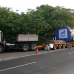 Satu multi axle truk trailer pengangkut Absorber Section #1 trip 1 untuk proyek Lapangan Unitisasi Gas Jambaran Tiung Biru (J-TB) sudah masuk Kabupaten Bojonegoro.