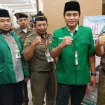 H. Moh Abid Umar, Ketua PW GP Ansor Jatim (dua dari kanan) sebelum membuka Rakerwil GP Ansor Jatim di hotel Inna Simpang Surabaya. Foto: DIDI ROSADI/BANGSAONLINE 