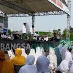 Paslon cabup-cawabup pemenang Pilkada, Sambari-Qosim saat kampanye akbar. foto: syuhud/ BANGSAONLINE