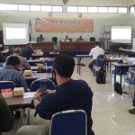 Suasana Rapat Pleno Terbuka Rekapitulasi Hasil Verifikasi Faktual Dukungan Bakal Calon Perseorangan di tingkat Kota Surabaya.