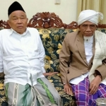 Prof. Dr. KH. Asep Saifuddin Chalim, M.Ag bersama Tuan Guru Turmudzi Badruddin, pengasuh Pondok Pesantren Gomarul Huda. Bagu, Lombok Tengah Nusa Tenggara Barat (NTB). foto: MMA/ BANGSAONLINE.COM