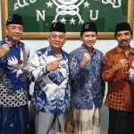 Plt Ketua DPD Demokrat Jatim, Emil Dardak, saat merayakan Hari Santri Nasional (HSN) 2021 bersama Forum Komunikasi Kyai Langgar (Fokkal) Banyuwangi. Foto: Ist