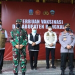 Gubernur Jawa Timur Khofifah Indar Parawansa bersama Forkopimda. foto: ist