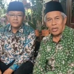 Muslih Hasyim Sufy, Ketua Panpel Muswil II IKA PMII Jatim saat sowan ke Ketua PWNU Jatim, KH Marzuki Mustamar. foto: istimewa