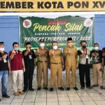 Bupati Hendy dan Wabup Gus Firjaun foto bersama para pengurus IPSI Jember.