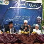 Mantan Rektor Kampus Al Azhar, Kairo, Mesir, Prof. Dr. Ibrahim Sholeh As Sayyid Sulaiman Al Hud-Hud saat menyampaikan paparan. foto: ISTIHAR/ BANGSAONLINE