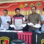 Ungkap kasus peredaran pil karnopen di Tuban.