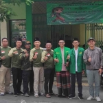 Pengurus PAC GP Ansor Karang Pilang saat bersilaturahmi dengan pengurus PC GP Ansor Kota Batu. Foto: Ist