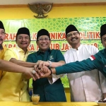 Gus Ipul, Pak Halim dan Nyono sepakat menjadikan Jawa Timur adem jelang pilgub. foto: DIDI ROSADI/ BANGSAONLINE