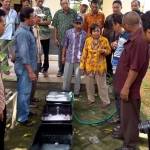 Para UMKM saat diajari mengolah limbah cair tahur. foto: syuhud/ BANGSAONLINE