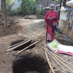 Salah satu warga di Kabupaten Pasuruan yang mendapat bantuan jamban.