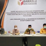 Rakor bersama stakeholder pengawasan partisipatif bersama media massa pada Pilwali Surabaya 2020 di Java Paragon Hotel dan Residences Surabaya, Selasa (29/9). foto: NANANG F/ BANGSAONLINE