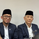 Jusuf Hamka saat tiba di Bandara Jeddah bersama Wamenhaj, Senin (18/5/2026). Foto: MCH 2026.