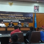 Suasana dialog antara Aremania dengan Menko PMK, Muhadjir Effendy, di Universitas Muhammadiyah Malang.