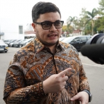 Bupati Kediri, Hanindito Himawan Pramana