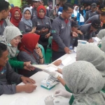 Kegiatan baksos pengobatan gratis dalam rangka HKN ke-53 di Pacitan.