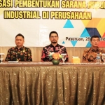 Pembukaan sosialisasi pembentukan sarana hubungan industrial di perusahaan.