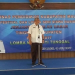 Plt Dispendik Pudianto saat memberikan sambutan. 